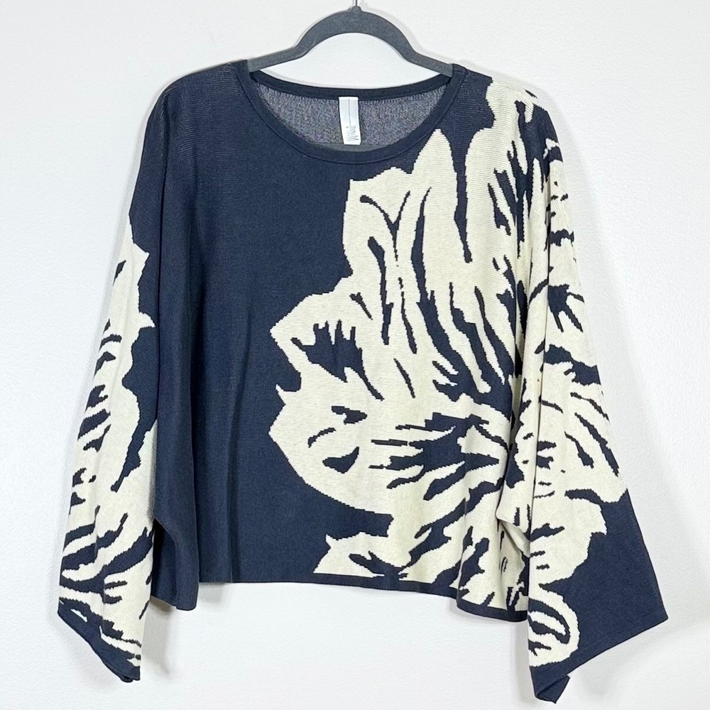 MarlaWynne Womens Sweater 1X Gray Ivory Floral Oversized Dolman Boxy Knit Artsy